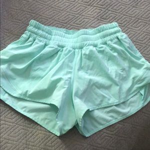Lululemon Hotty Hot Short ||